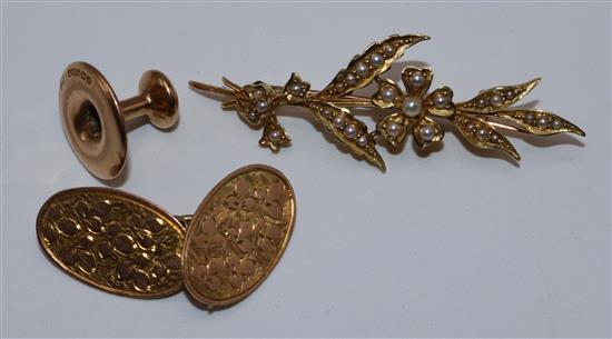 9ct gold cufflink, similar collar stud and a 15ct gold and pearl flower brooch (3)